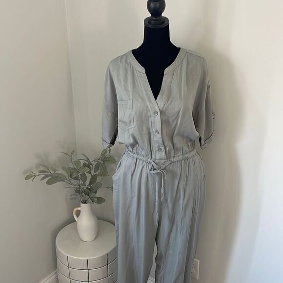 NWT FATE Apricot Lane Boutique Jumpsuit.‎ Size Medium - Picture 2 of 13